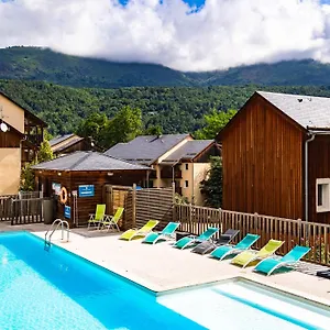 https://domaine-de-la-vallee-dax.midi-pyreneeshotels.com