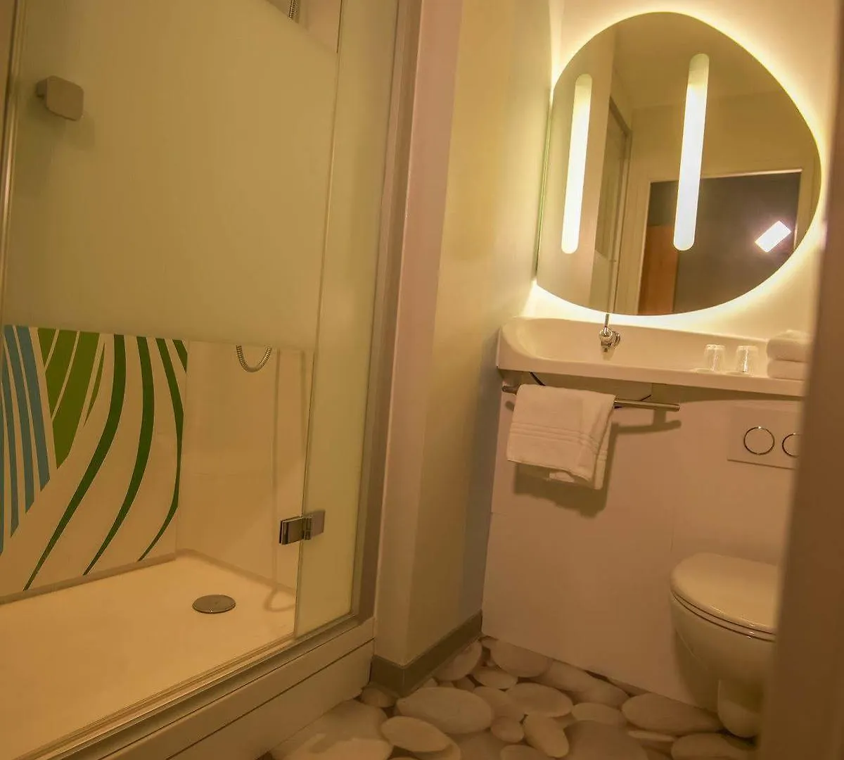 ** 호텔 Ibis Budget Porte De Camargue 생마르탱드크로 프랑스